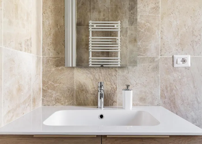 Pure White - By Myhomeincomo *