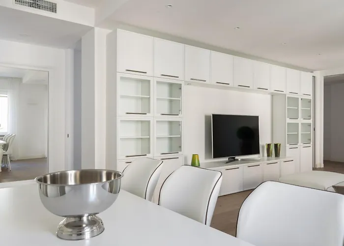 Pure White - By Myhomeincomo Como