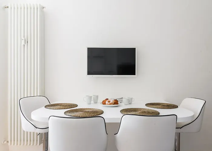 Pure White - By Myhomeincomo كومو